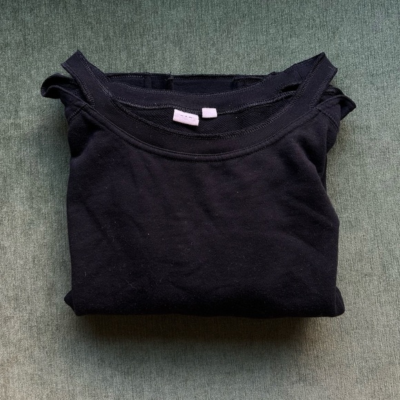 Gap Crewneck - Picture 1 of 3